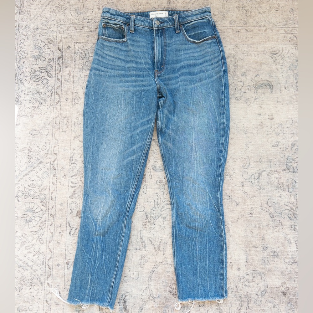 Abercrombie & Fitch High Rise Skinny Jean